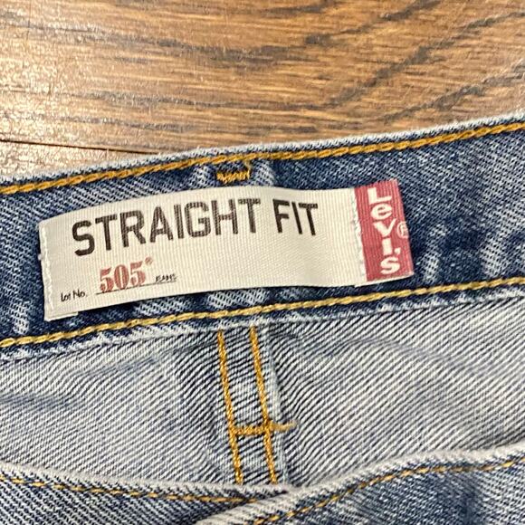 Levi's 505 Straight Fit Jeans Size 36 X 34 Cotton Denim Classic Cut Medium Wash - Picture 4 of 13